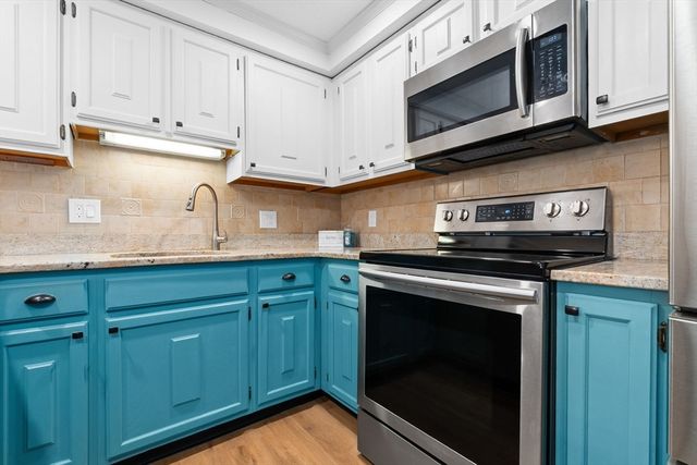 167 Village Post Rd 167, Danvers, MA 01923