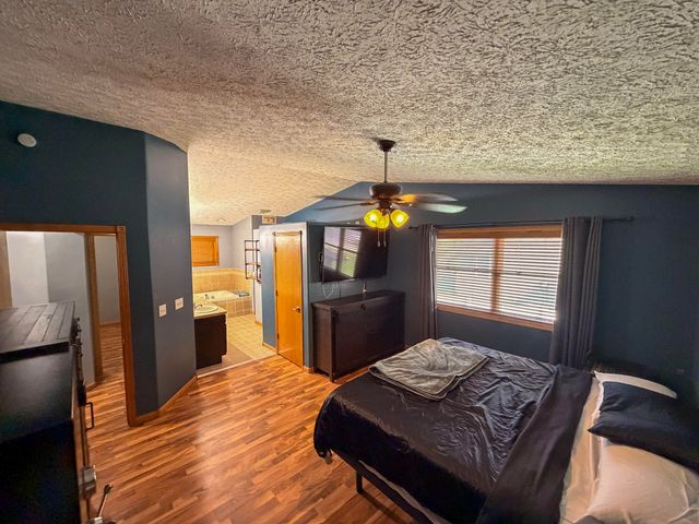 1115 Lakeside Drive, Hobart, IN 46342