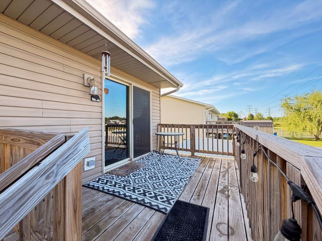 1115 Lakeside Drive, Hobart, IN 46342