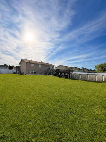 1115 Lakeside Drive, Hobart, IN 46342