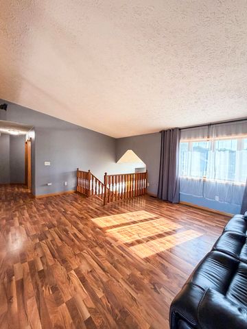 1115 Lakeside Drive, Hobart, IN 46342