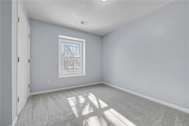 8605 W 152nd Terrace, Overland Park, KS 66223