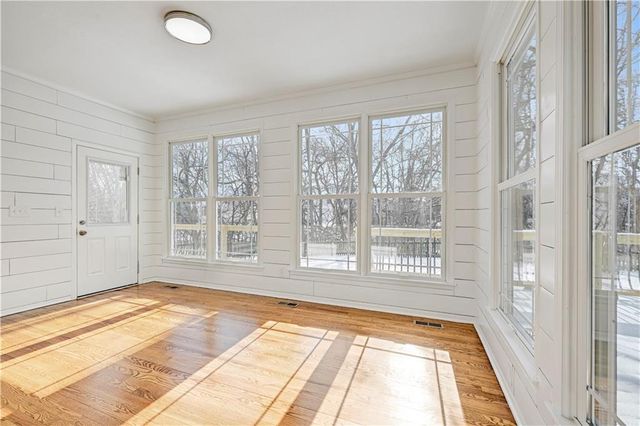 8605 W 152nd Terrace, Overland Park, KS 66223