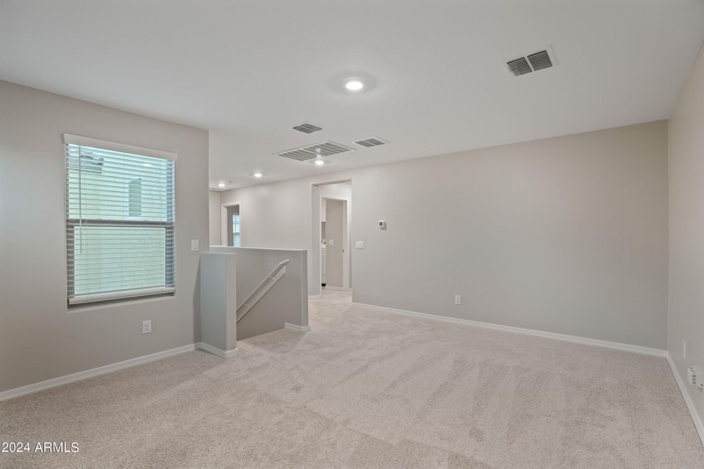 Image 20 of property listing at 3911 S 79th Lane, Phoenix, AZ 85043