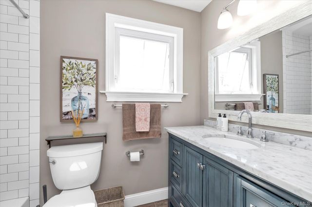 206 Anchor Court, Copiague, NY 11726