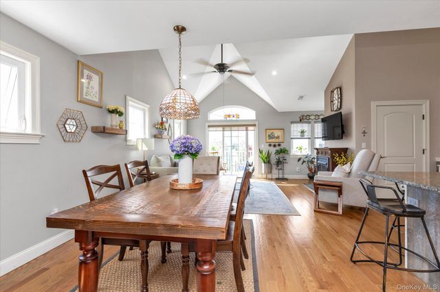 206 Anchor Court, Copiague, NY 11726