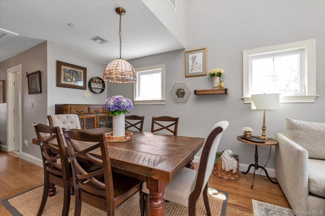 206 Anchor Court, Copiague, NY 11726