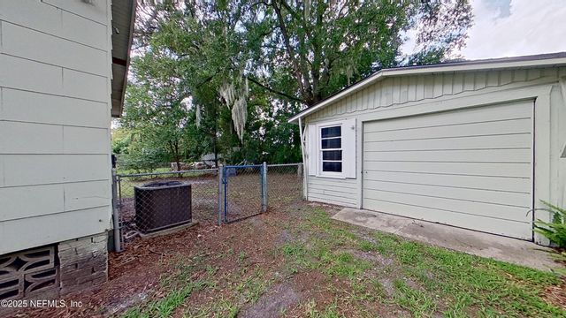 1844 THACKER Avenue, Jacksonville, FL 32207