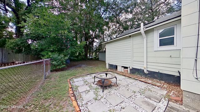 1844 THACKER Avenue, Jacksonville, FL 32207
