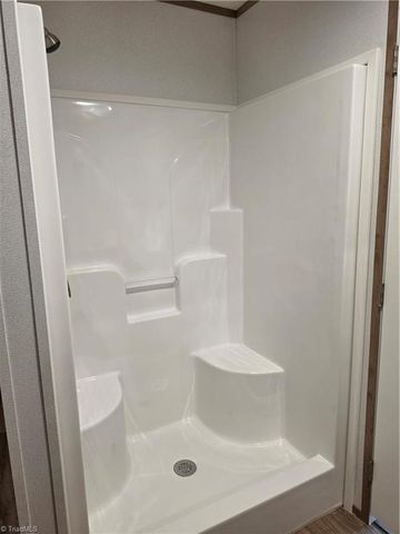 182 Briar Creek Estates, Thomasville, NC 27360