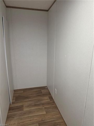 182 Briar Creek Estates, Thomasville, NC 27360