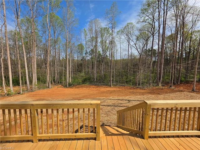 182 Briar Creek Estates, Thomasville, NC 27360