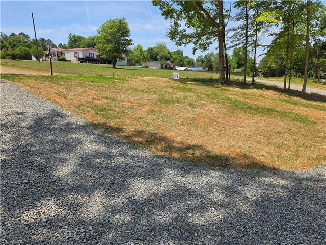 182 Briar Creek Estates, Thomasville, NC 27360
