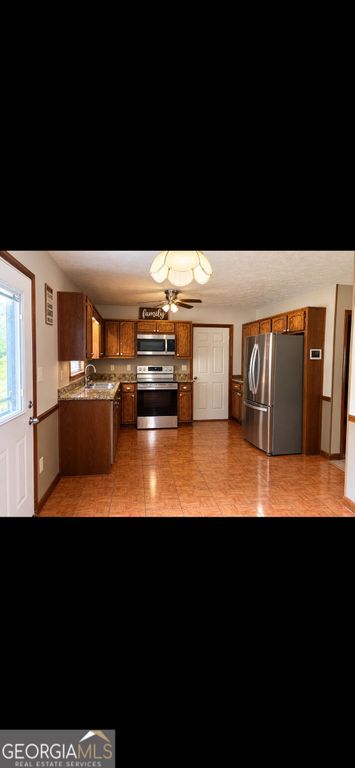 130 Saddleview Lane, Ellenwood, GA 30294 — photo 2