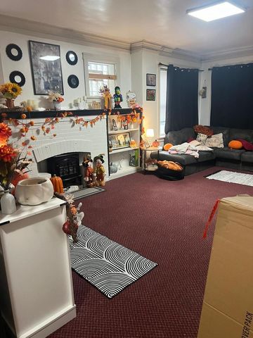 6155 S WHIPPLE Avenue, Chicago, IL 60629