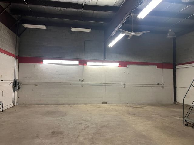 370 E Prairie Street 10, Crystal Lake, IL 60014