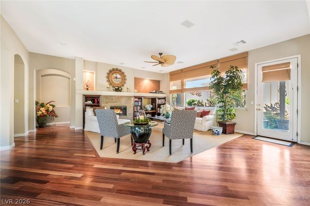 3327 Mist Court, Las Vegas, NV 89135