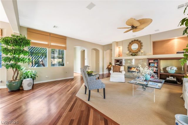 3327 Mist Court, Las Vegas, NV 89135