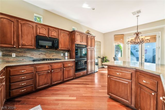 3327 Mist Court, Las Vegas, NV 89135