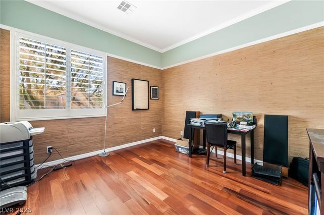 3327 Mist Court, Las Vegas, NV 89135