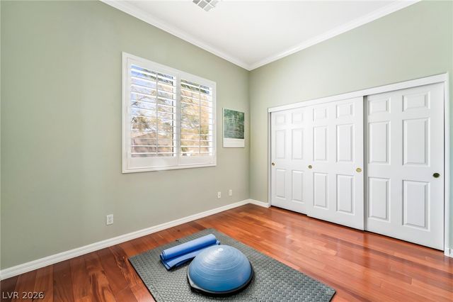 3327 Mist Court, Las Vegas, NV 89135