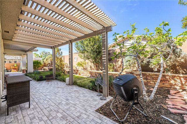 3327 Mist Court, Las Vegas, NV 89135