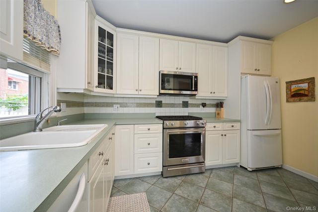 146-11 20 Road, Whitestone, NY 11357