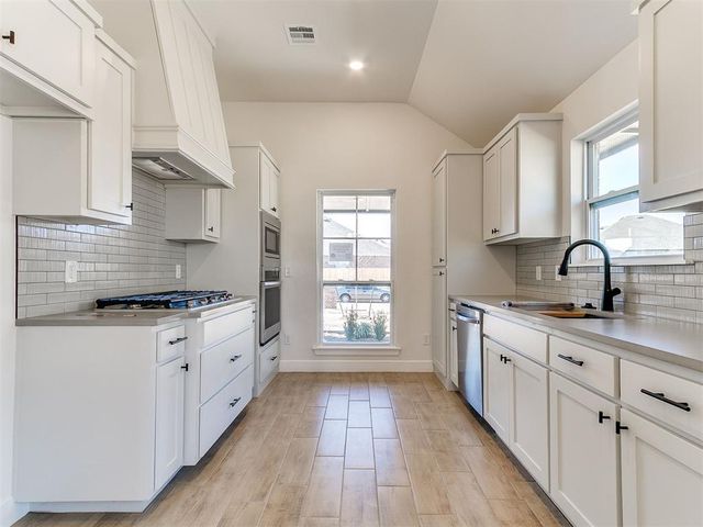 13808 Klinsman Road, Piedmont, OK 73078