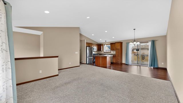 6775 Gaillardia Drive NW, Rochester, MN 55901