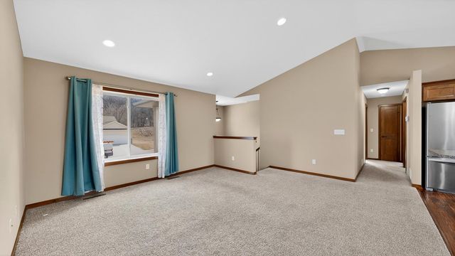 6775 Gaillardia Drive NW, Rochester, MN 55901