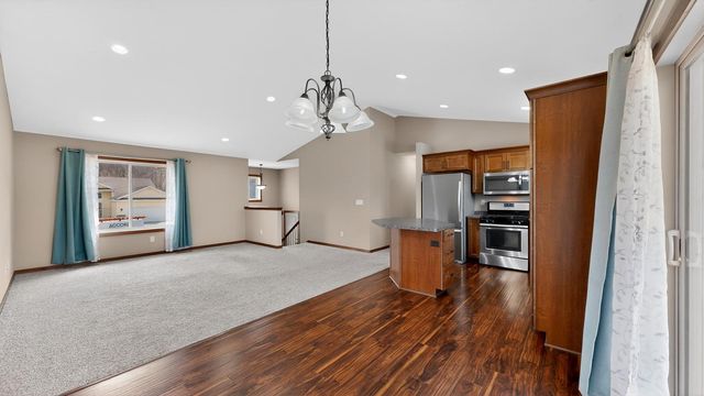 6775 Gaillardia Drive NW, Rochester, MN 55901
