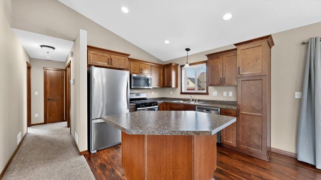 6775 Gaillardia Drive NW, Rochester, MN 55901