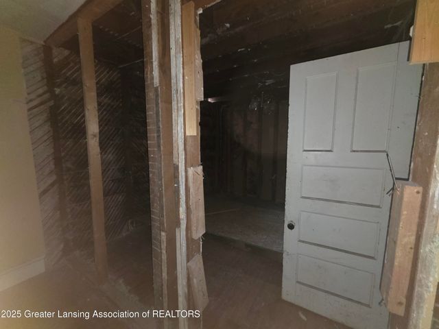 609 W Shiawassee Street, Lansing, MI 48933