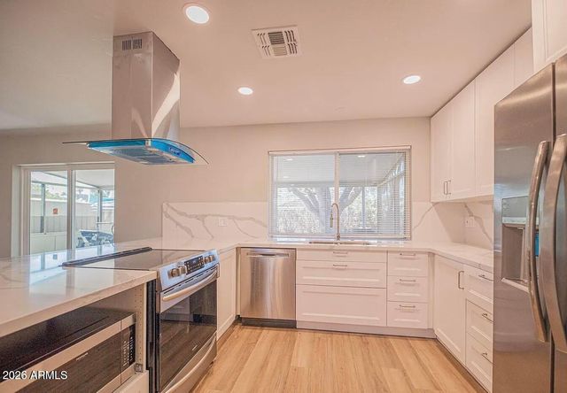 1646 E HERMOSA Drive, Tempe, AZ 85282
