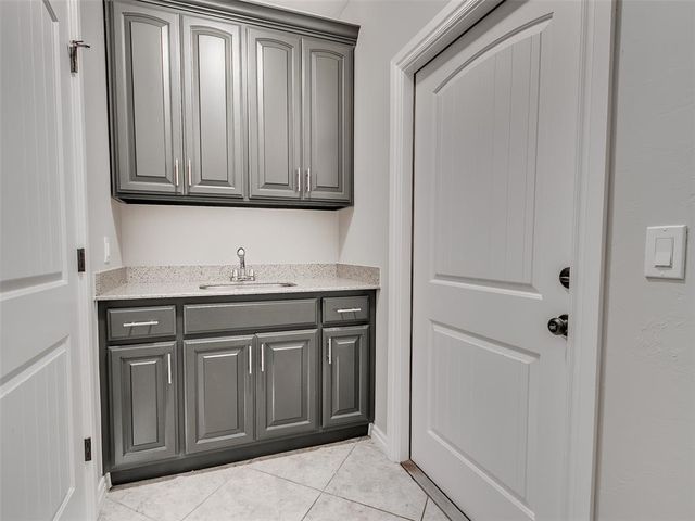 308 Madison Place Drive, Moore, OK 73160