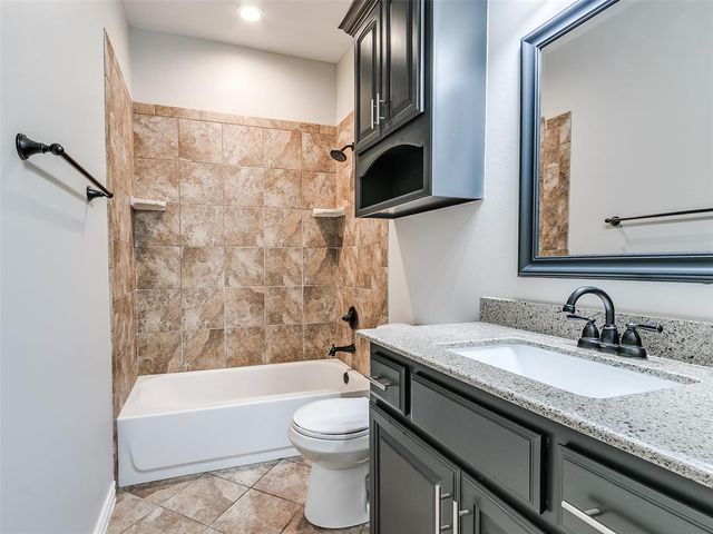308 Madison Place Drive, Moore, OK 73160