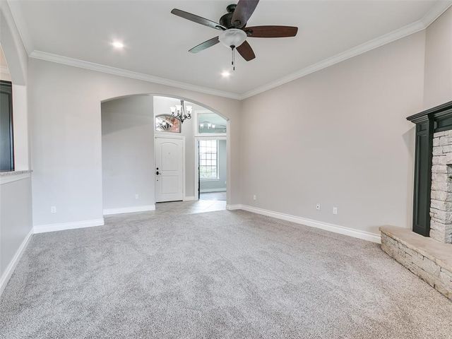 308 Madison Place Drive, Moore, OK 73160