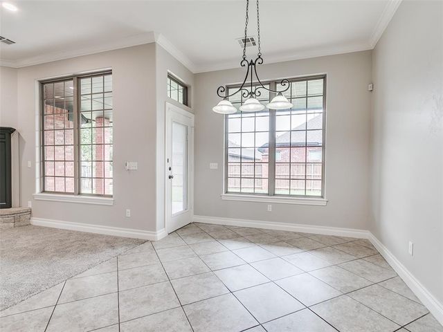 308 Madison Place Drive, Moore, OK 73160