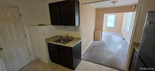 22751 Piper Avenue, Eastpointe, MI 48021