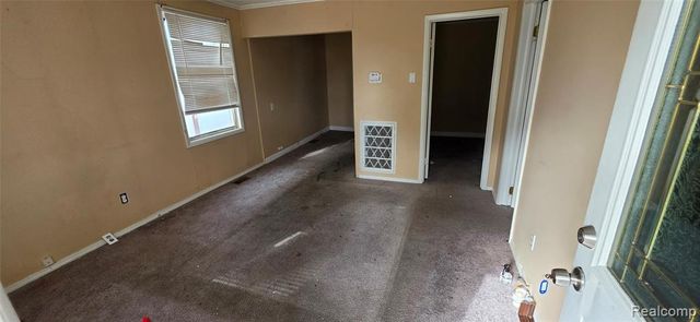 22751 Piper Avenue, Eastpointe, MI 48021