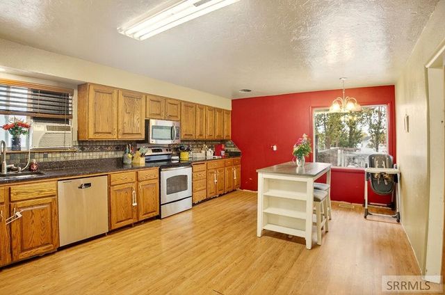 1381 E Airport Road, Blackfoot, ID 83221