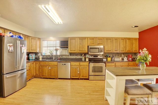 1381 E Airport Road, Blackfoot, ID 83221