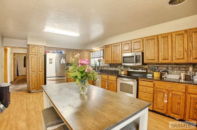 1381 E Airport Road, Blackfoot, ID 83221