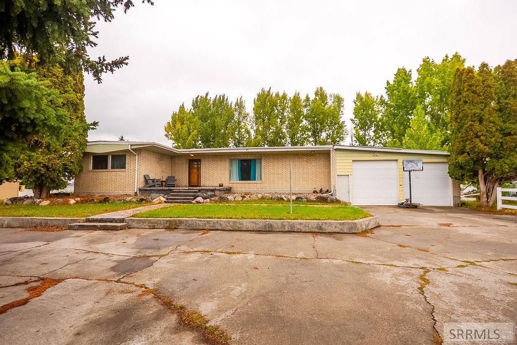 1381 E Airport Road, Blackfoot, ID 83221