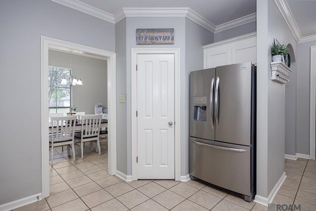 14450 Essen Terrace Dr, Gonzales, LA 70737