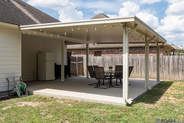 14450 Essen Terrace Dr, Gonzales, LA 70737