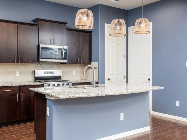 1205 Clearwing CIR, Georgetown, TX 78626