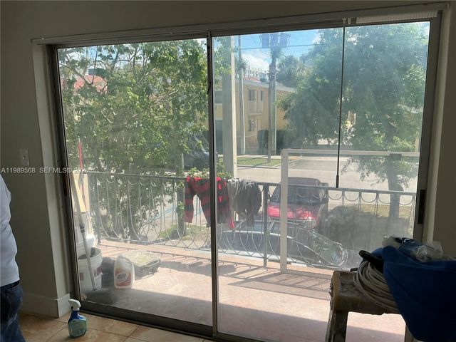 2079 NE 167th St 5, North Miami Beach, FL 33162