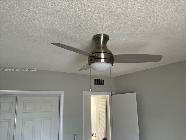 2079 NE 167th St 5, North Miami Beach, FL 33162