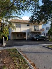 2079 NE 167th St 5, North Miami Beach, FL 33162